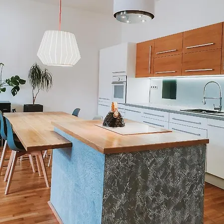 Priestranny V Centre